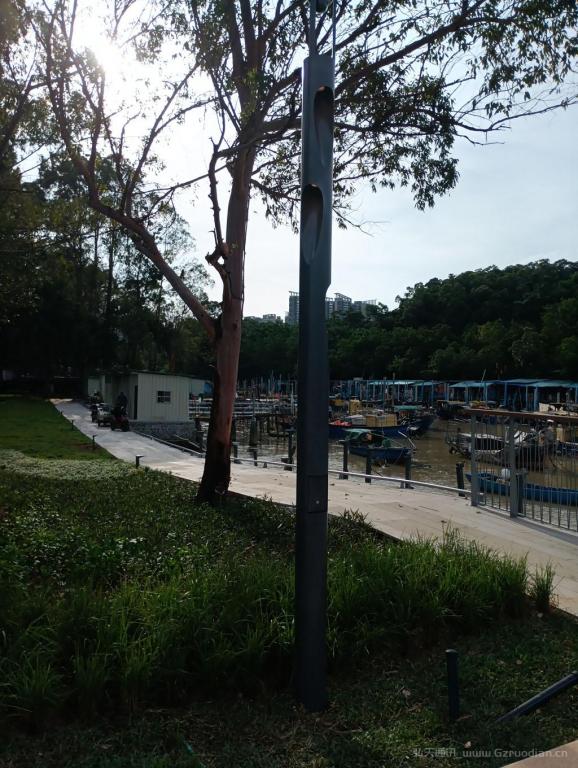 广州市南沙天后宫,智慧灯杆监控网络传输光纤熔接