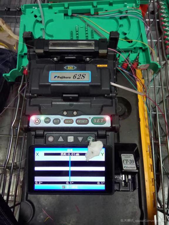 广州市南沙天后宫,智慧灯杆监控网络传输光纤熔接